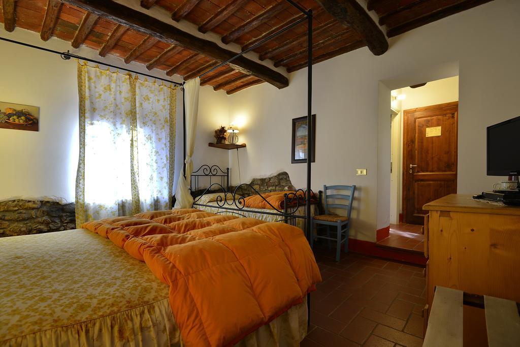 Hostal La FIABA Castellina in Chianti Habitación foto