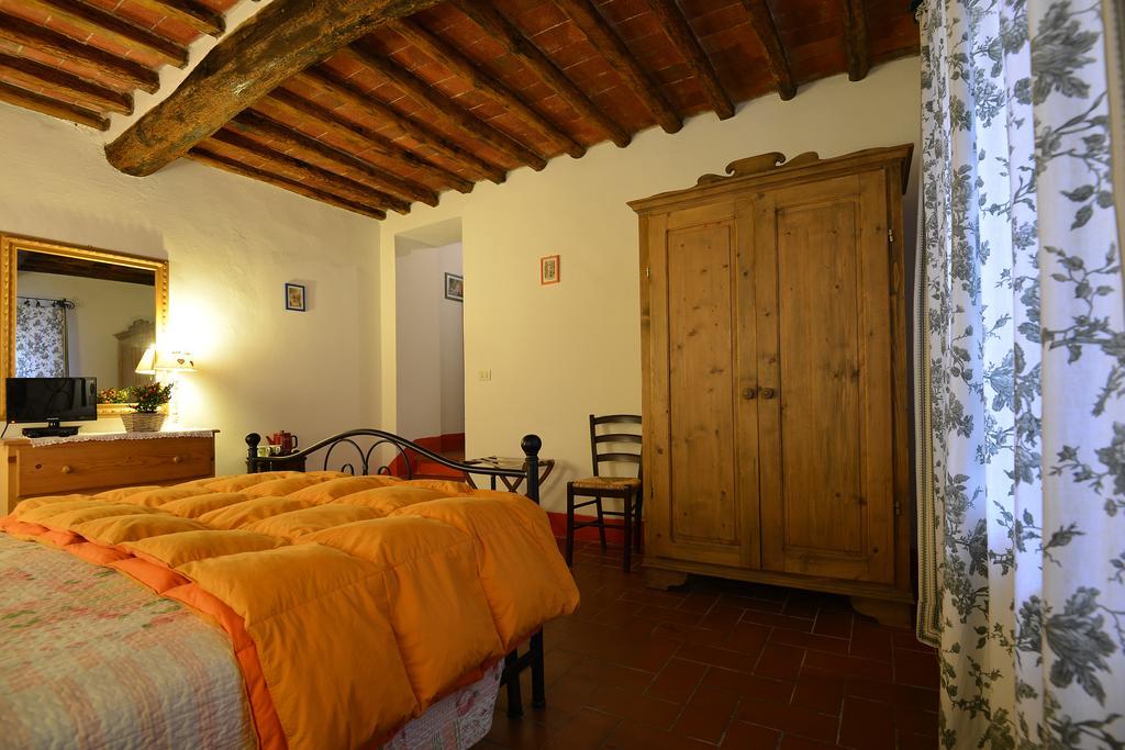 Hostal La FIABA Castellina in Chianti Habitación foto