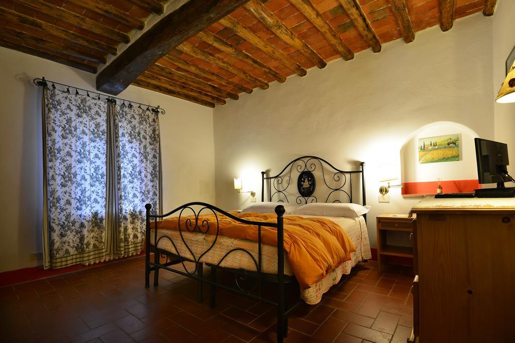 Hostal La FIABA Castellina in Chianti Habitación foto