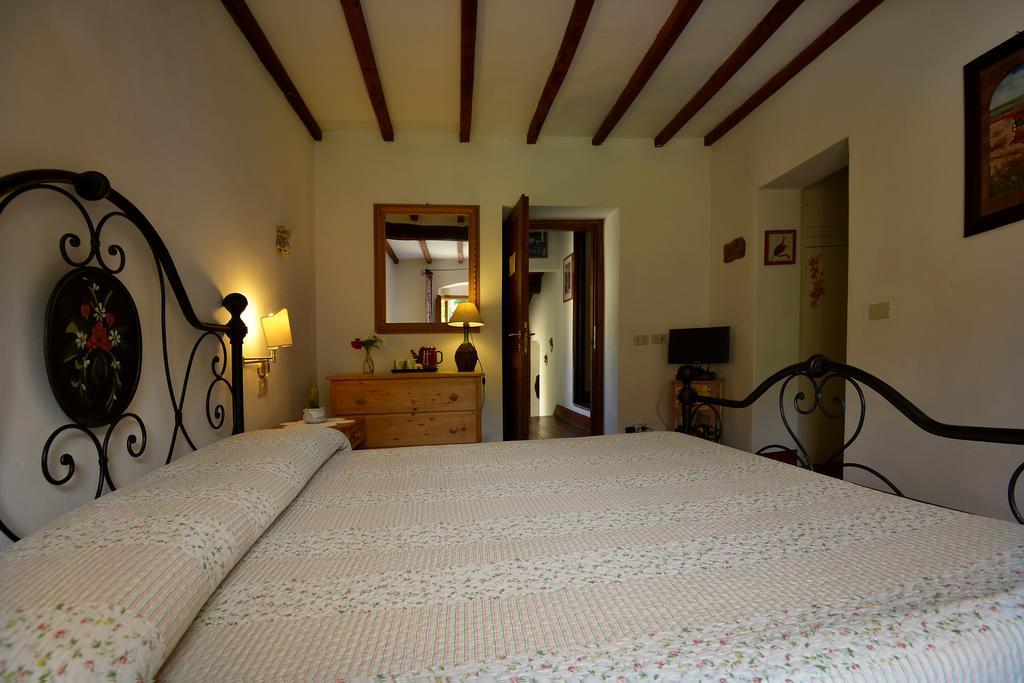 Hostal La FIABA Castellina in Chianti Exterior foto