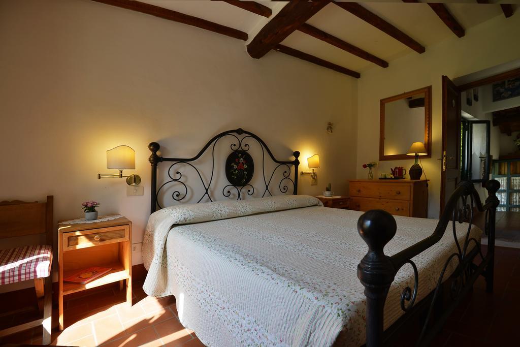 Hostal La FIABA Castellina in Chianti Exterior foto
